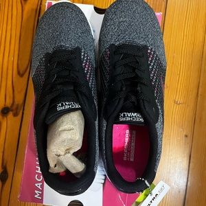 Skechers GoWalk Smart size 6.5